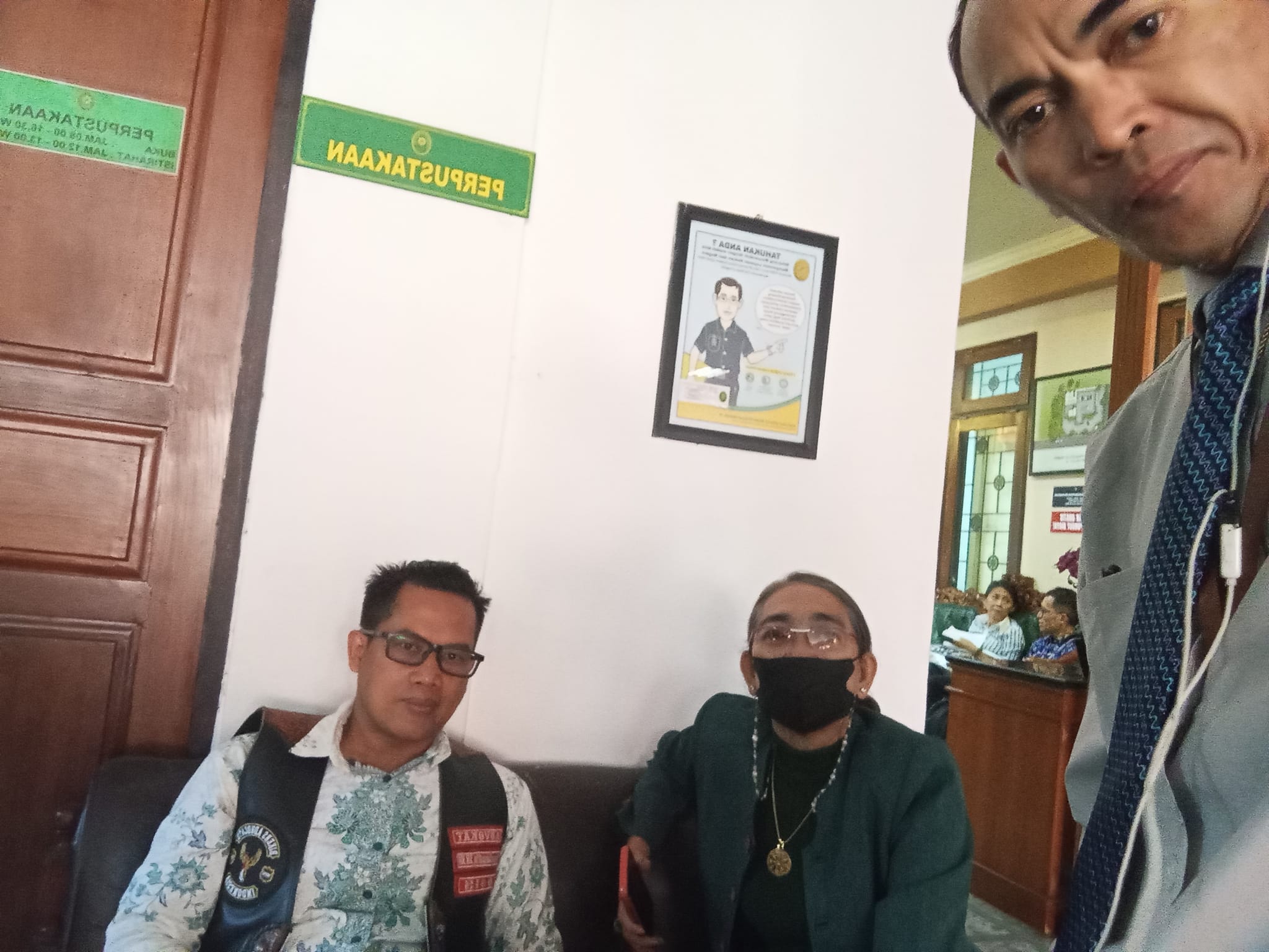 gambar04